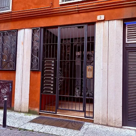 Vicolo Chiodo 9 Apartment Verona